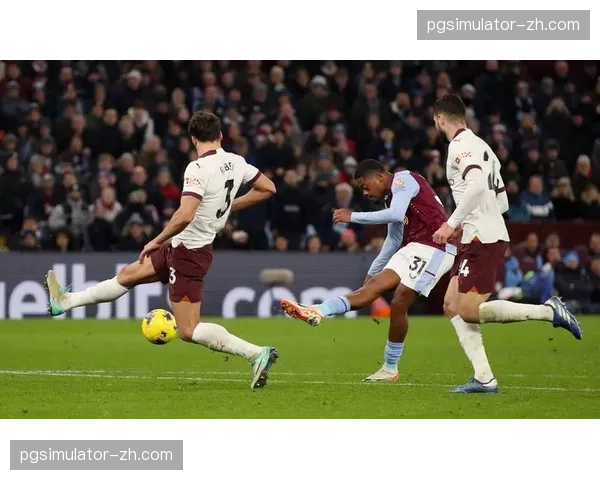 利兹联主场对桑德兰一胜两平 交锋数据呈现均势格局